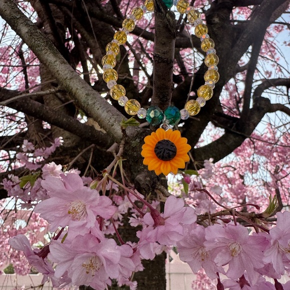 Citrine Sunflower Bracelet - Picture 4 of 4